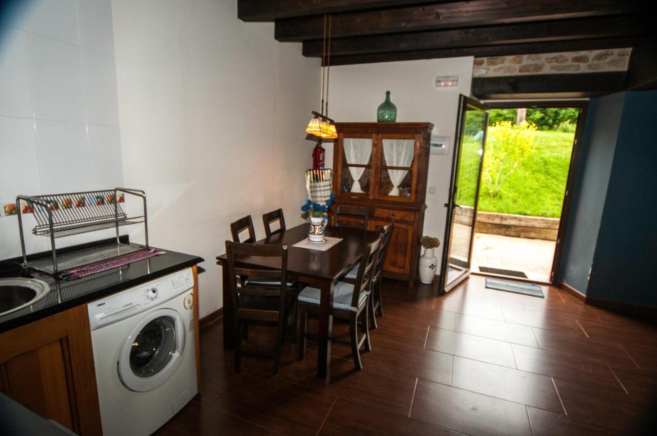 Apartamentos Rurales Larrago ブストゥリア エクステリア 写真