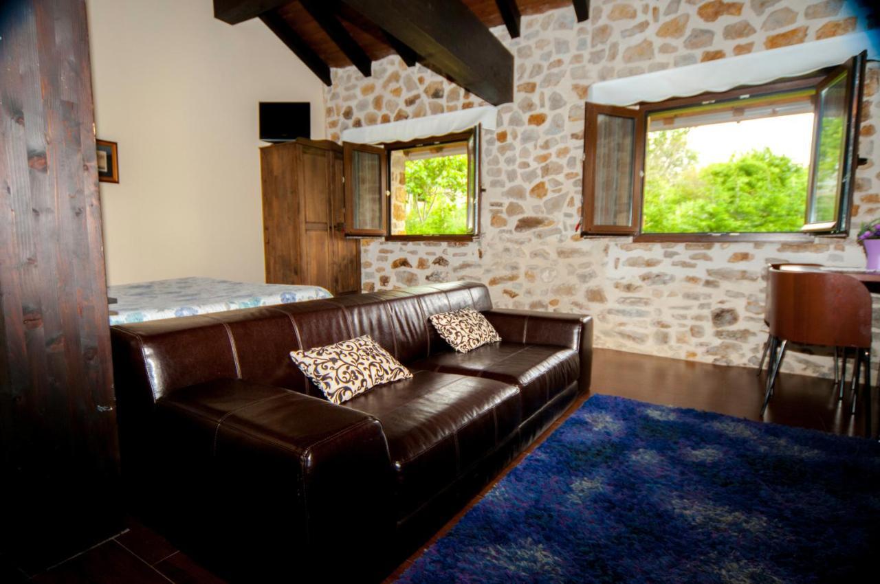 Apartamentos Rurales Larrago ブストゥリア エクステリア 写真
