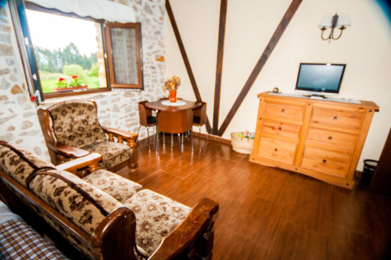 Apartamentos Rurales Larrago ブストゥリア エクステリア 写真